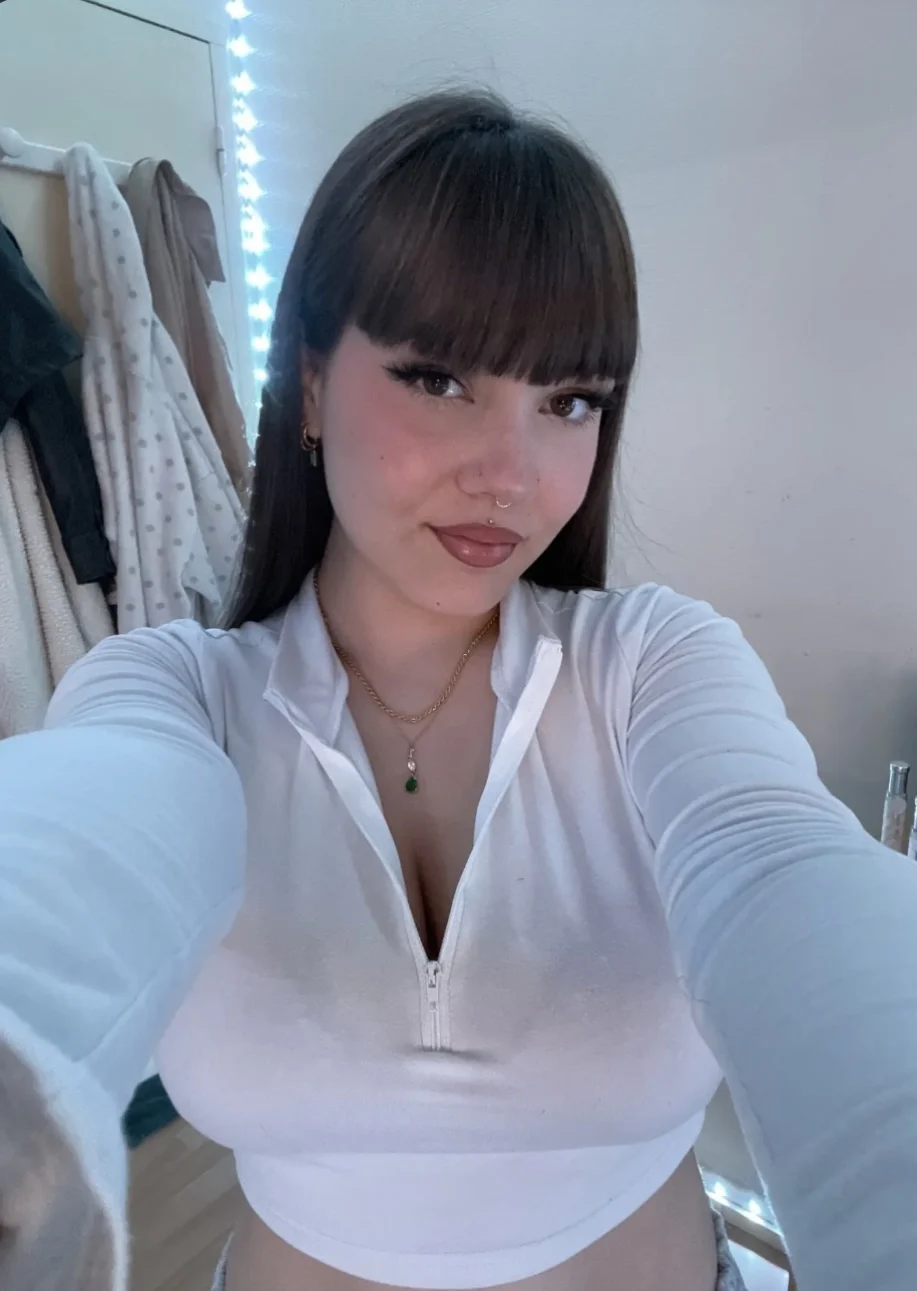 Alicia, créatrice française OnlyFans